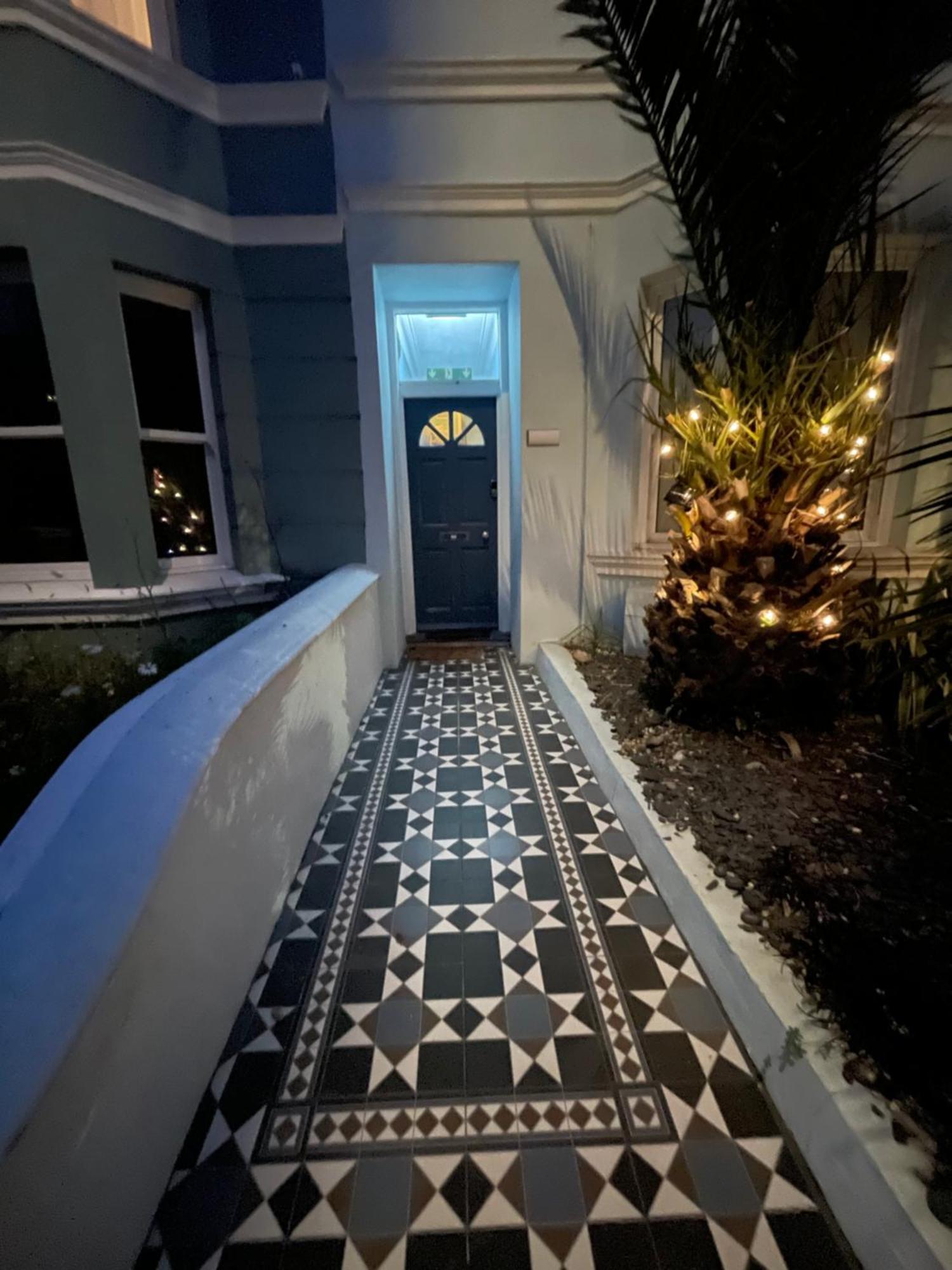 Villa The Palms Hove Esterno foto